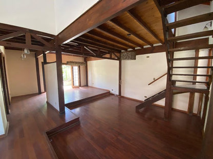ARRIENDO CASA Calle Cousin - Providencia
